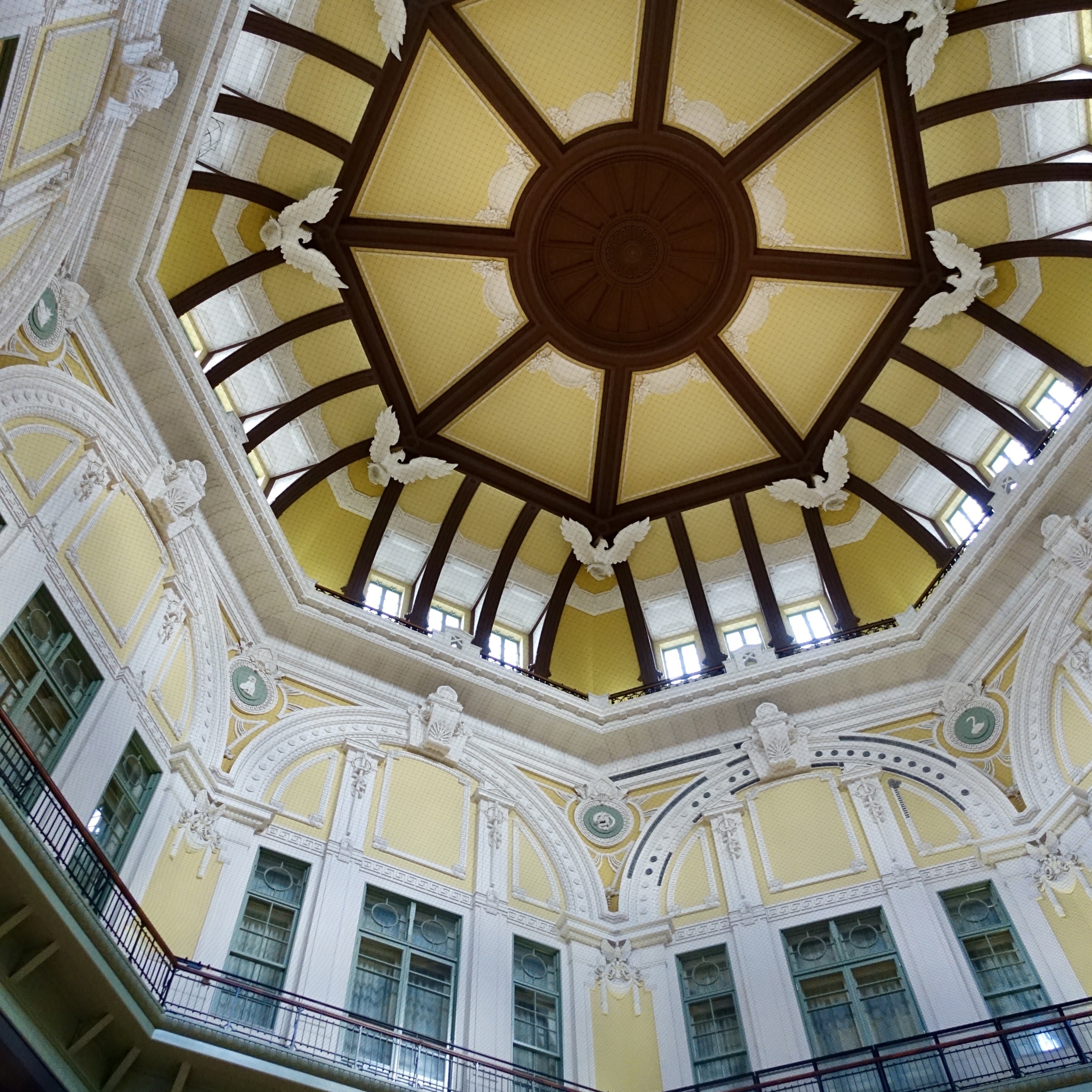 Dome gare de Tokyo
